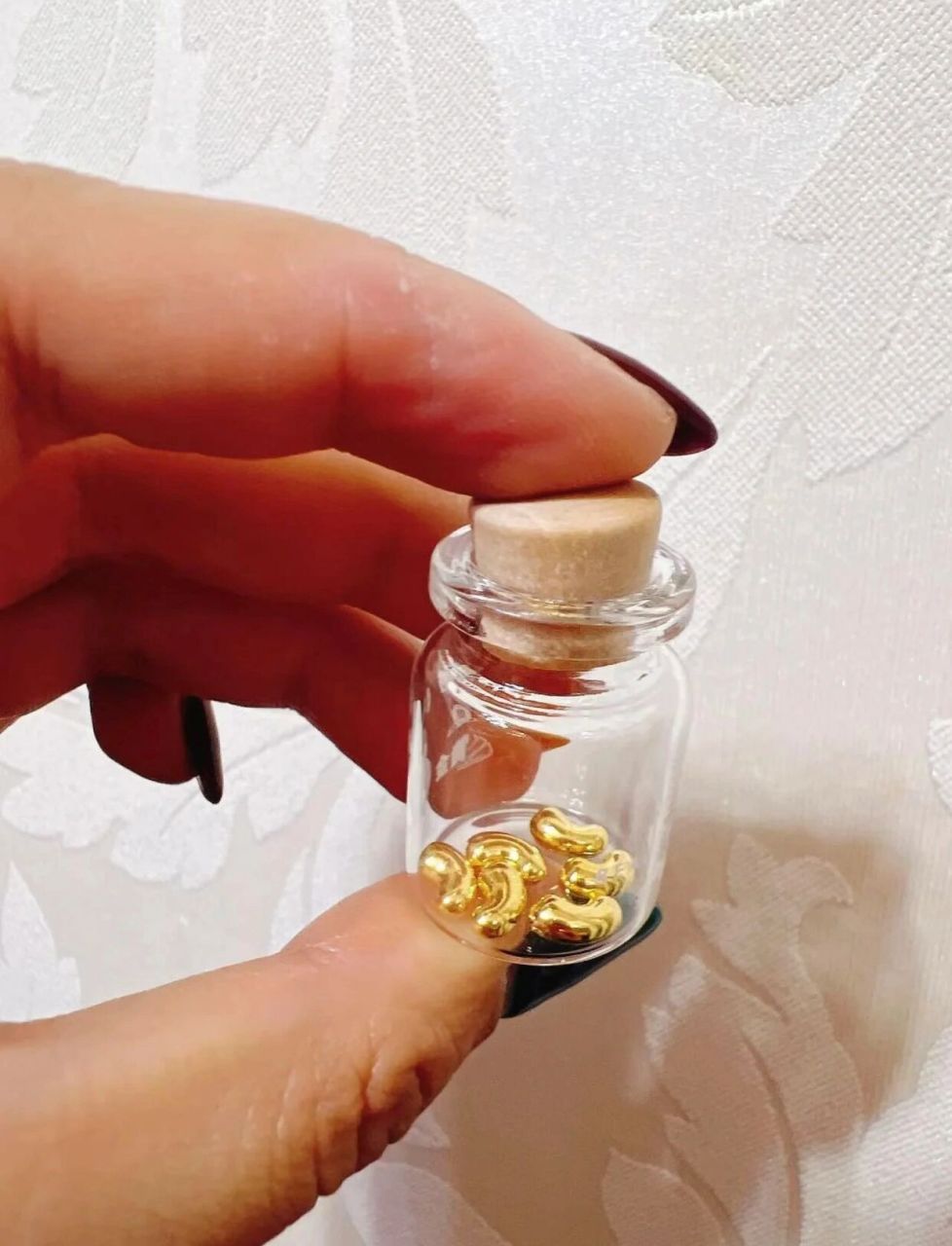 小金豆 攒钱不如攒金种子,等开花结果 花花草草都有种子,今天黄金也有