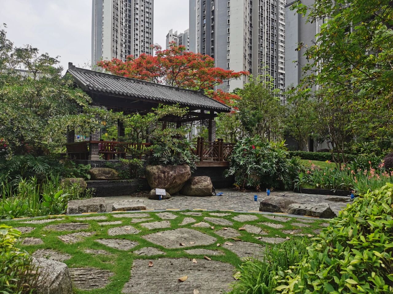 广州黄埔长岭居选房参考—岭南林语 黄埔长岭居从西往东有奥园春晓