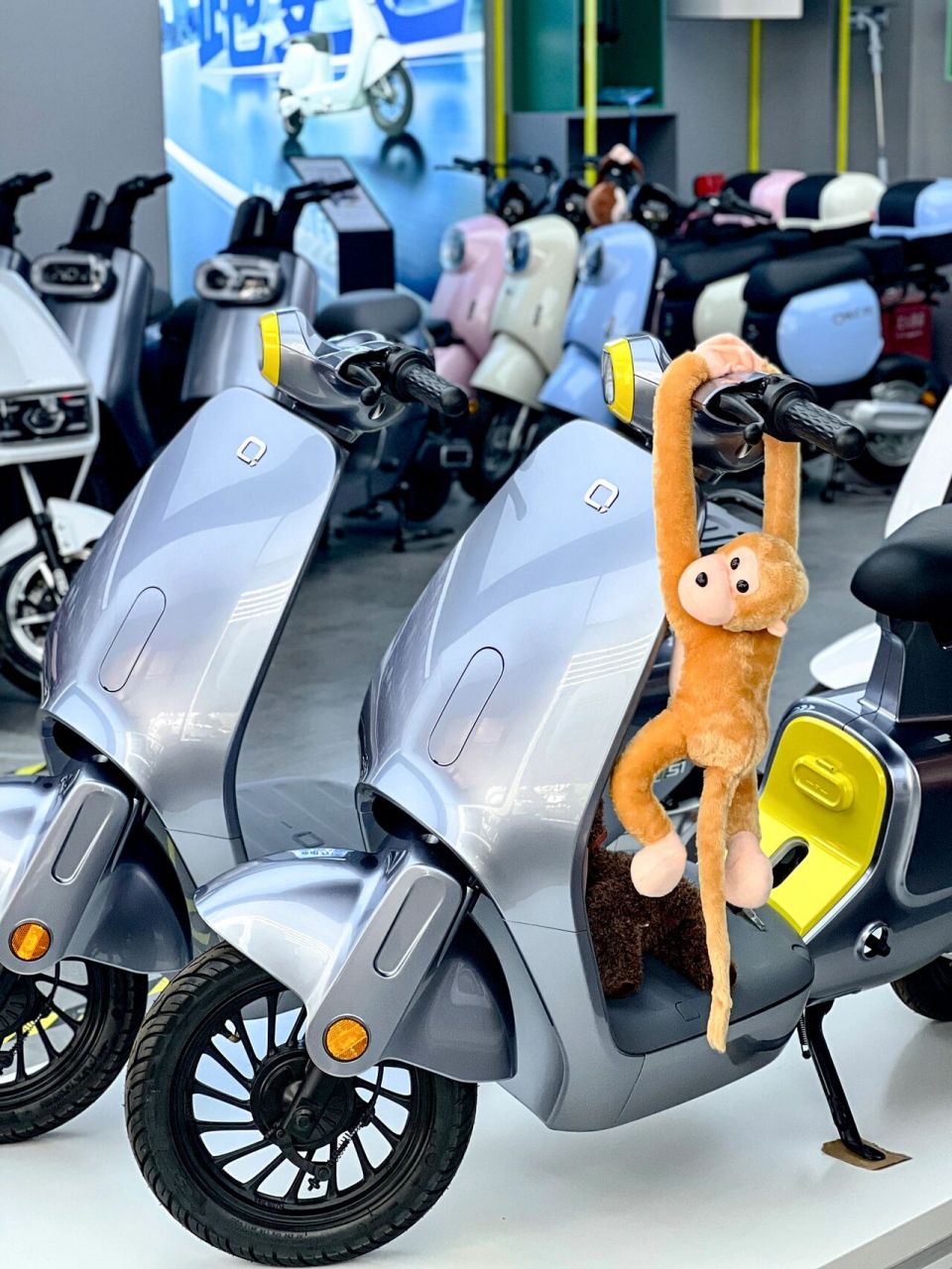 国产第一天花板01钱江电动车真的是国货之光 家里到公司的距离打车