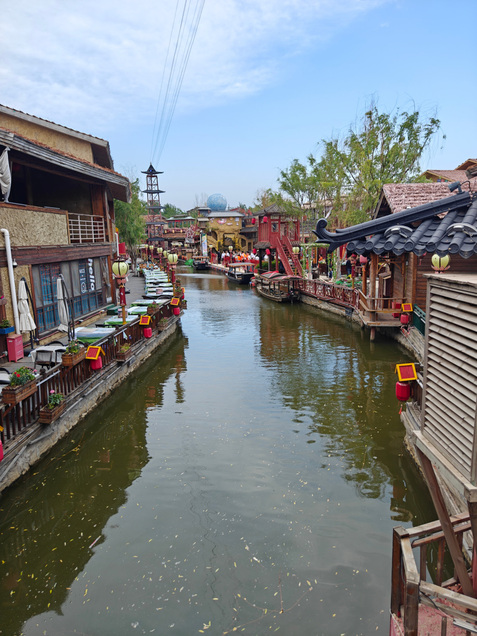 这座古镇不仅承载着厚重的历史,更是唐朝时期东征将士们辛勤耕耘与