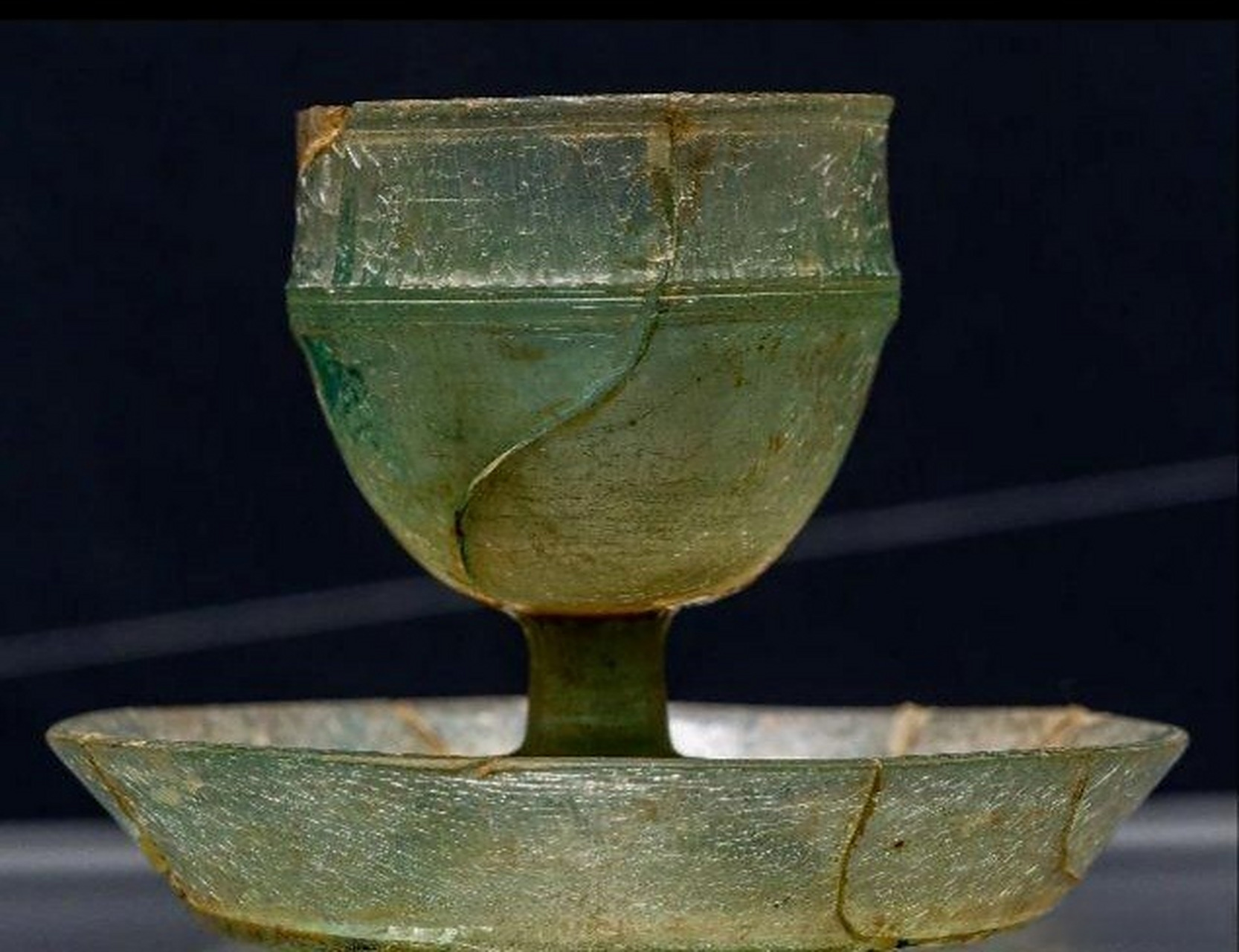 古玉#这才是真正的西汉玻璃杯,真的很稀罕哦.