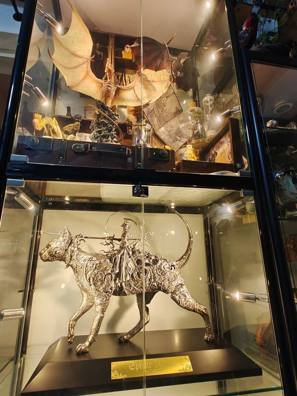 新宝贝入柜 这个炼金术师雕像争议很大.一出货就开始降价.