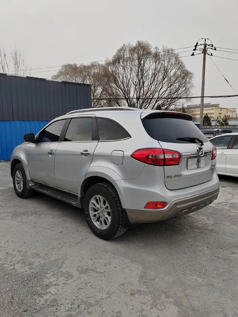 15年江铃驭胜s350.一手车,柴油2.4t自动,分时四驱,高四,低四!