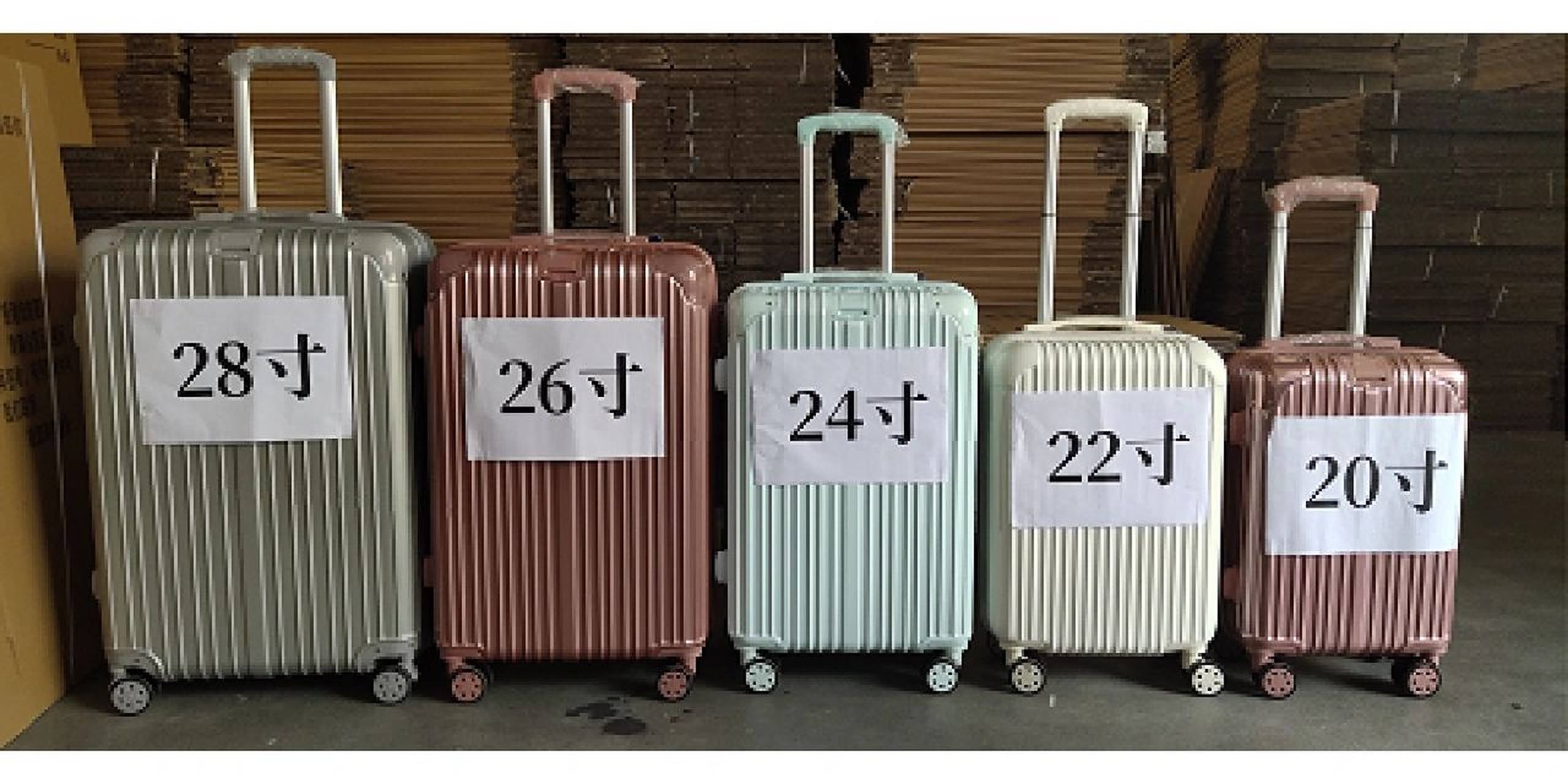 高中新生行李箱应该买多大 一直在犹豫22寸和24寸哪个好 22寸的很小巧