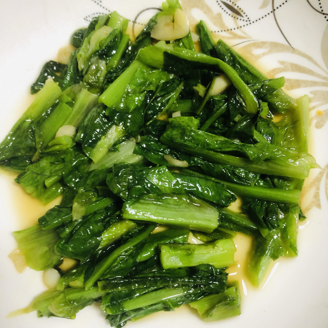 减脂餐7515蒜蓉炒莴苣叶7515做法简单～ 步骤: 莴苣叶1把