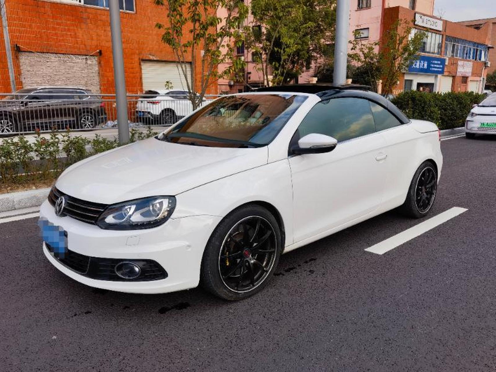 2013年8万公里大众eos敞篷跑车,让它陪你翻山越岭!来场说走就走的旅行