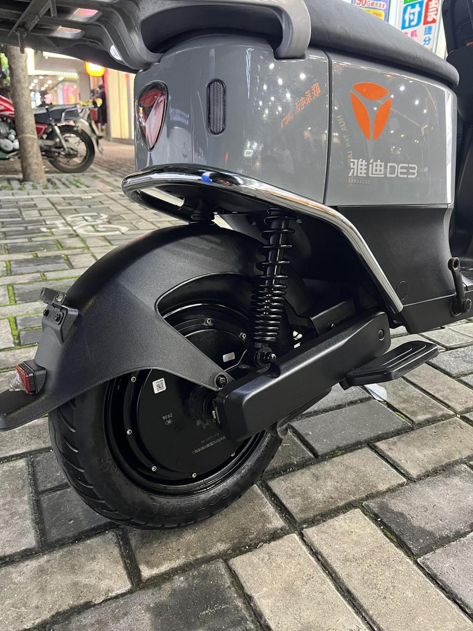 雅迪d e3,原装48v20铅酸蓄电池 雅迪冠能系列