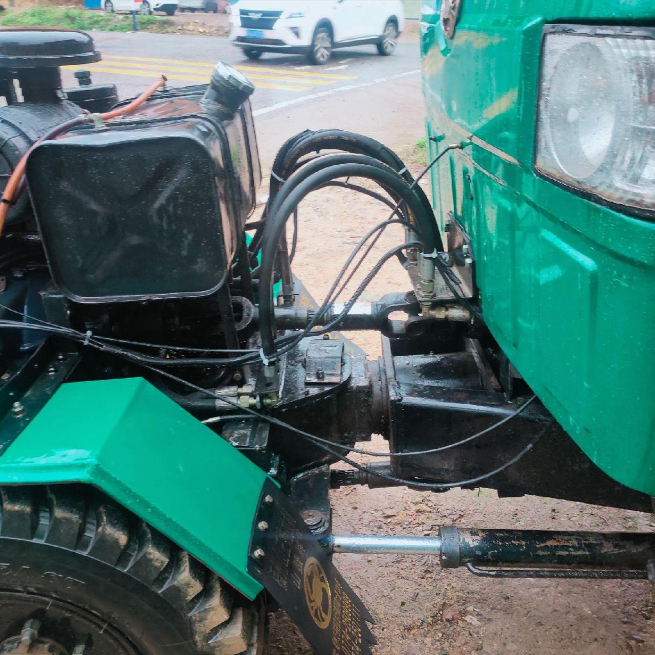 转让2020年梧州山王,小六档带后副,分体分动箱,前三后五8吨芯,后面双