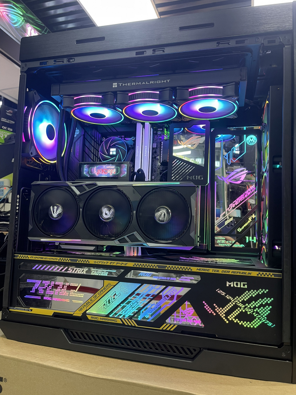 性价比之王rog全家桶 七彩虹4070ti火神oc 性价比之王rog全家桶