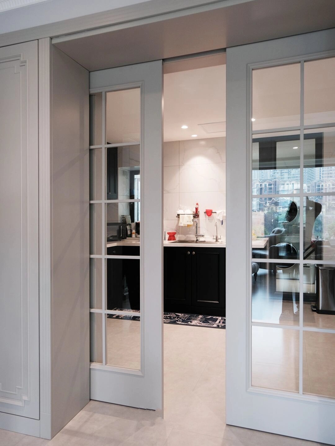 最近超流行的玻璃吊滑门做法!邻居排队围观