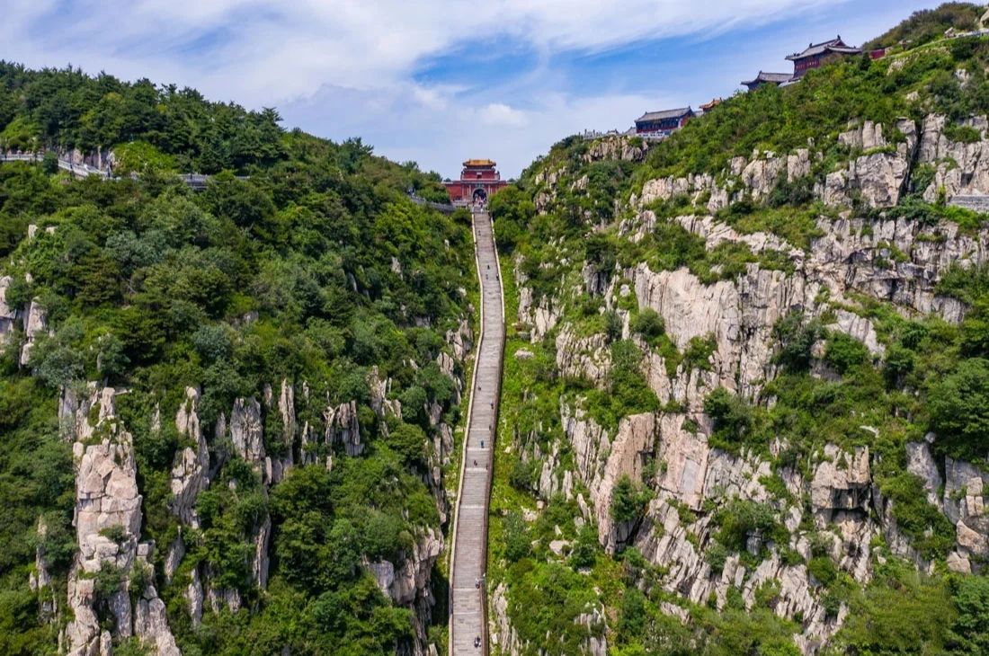 泰山十八盘景点介绍图片