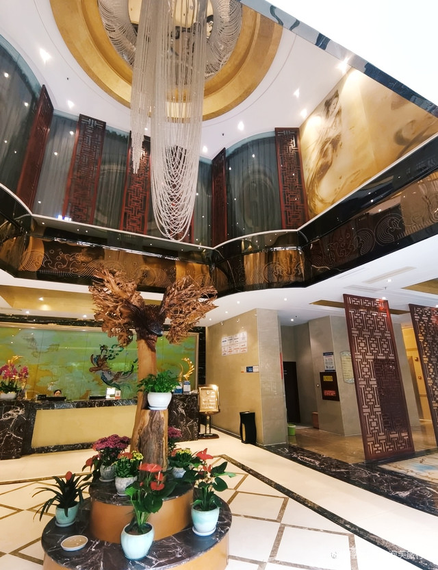 泡芙旅行～乐山酒店推荐
