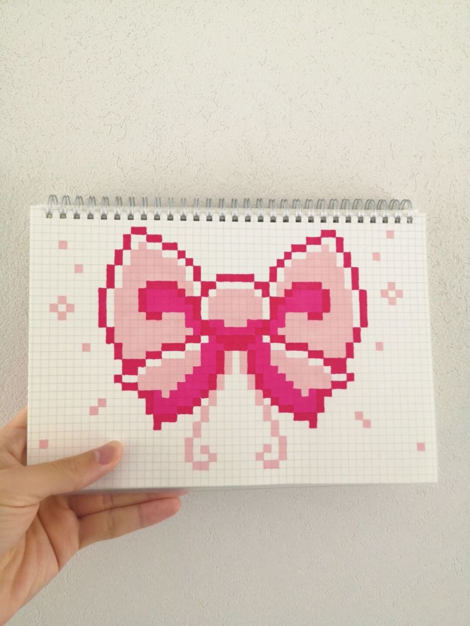 像素画:粉色蝴蝶结96 网格本:b5 #像素画# #蝴蝶结