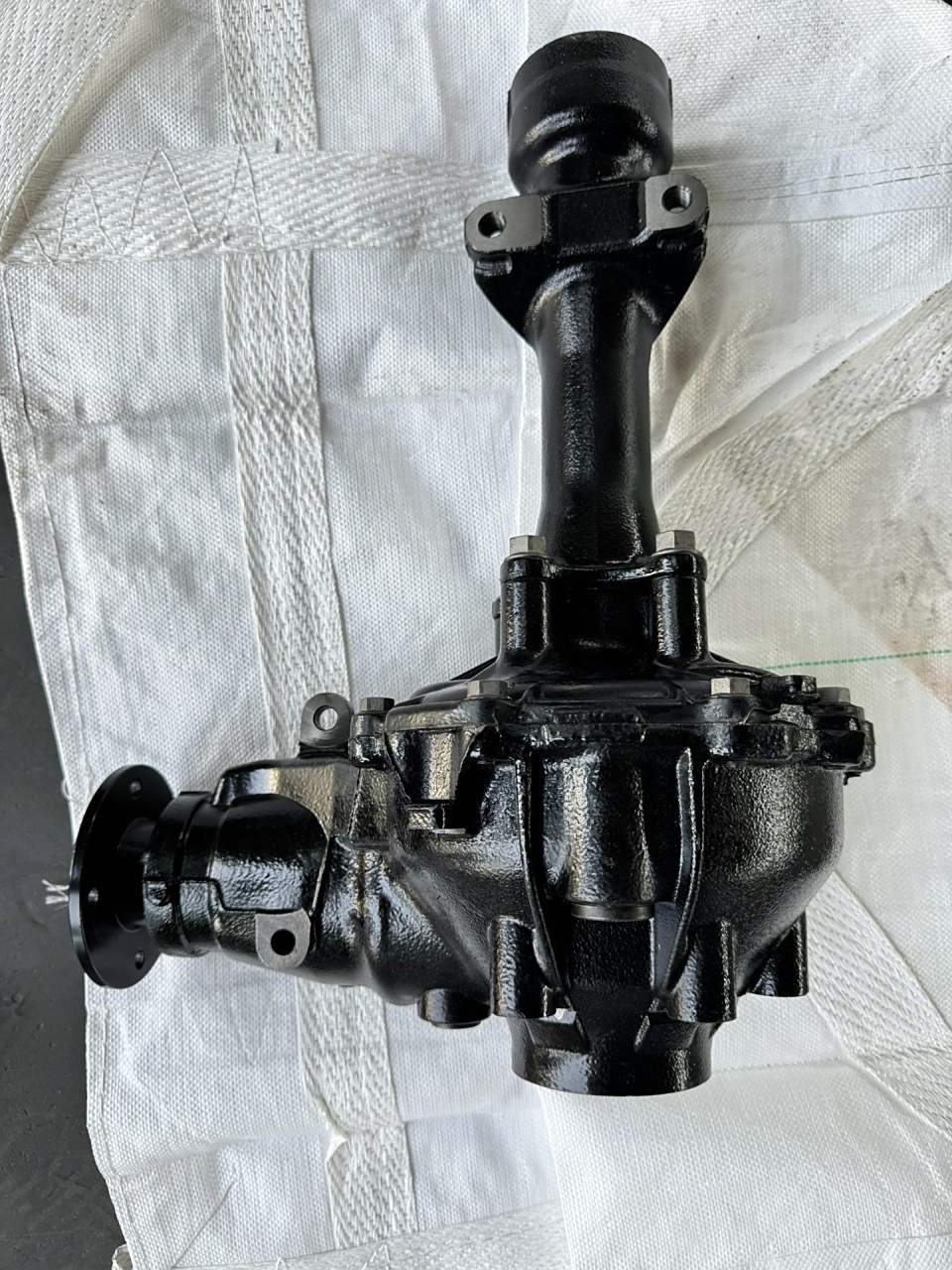 丰田海拉克斯主减速器总成(差速器)hilux vigo(200408-201505)carrier