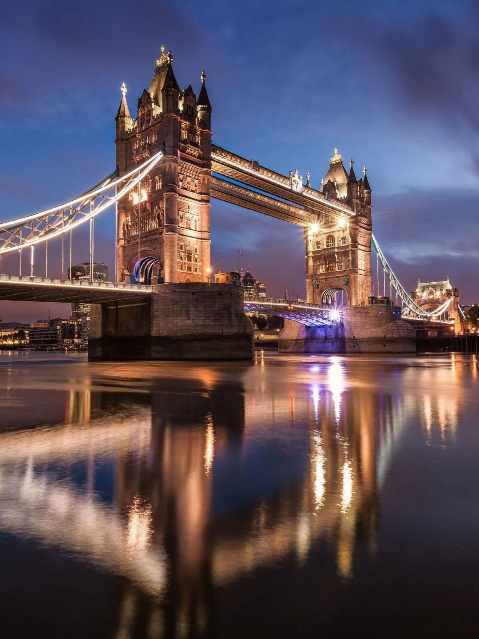 每日建筑d34:伦敦塔桥 tower bridge 中文名:伦敦塔桥 英文名:tower