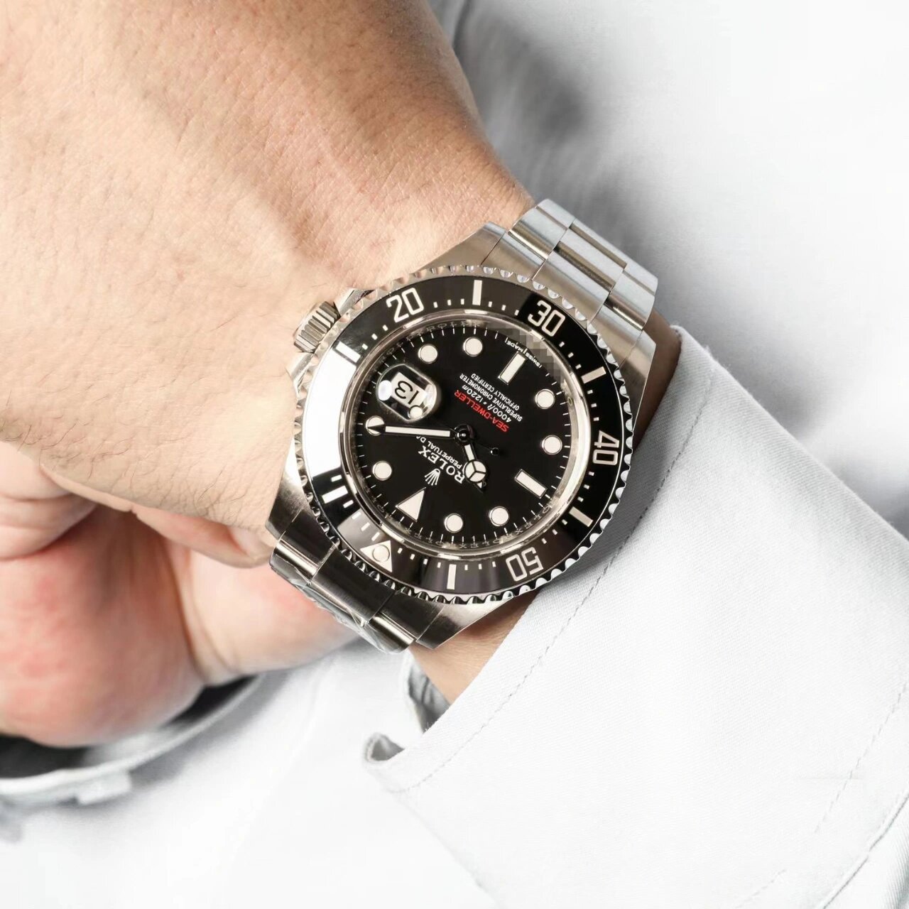 觉得鬼王太大就选它劳力士单红海使126600 劳力士最冷门的热门款?