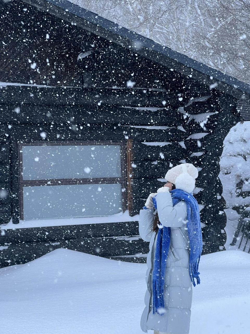 下雪图片唯美 女孩图片