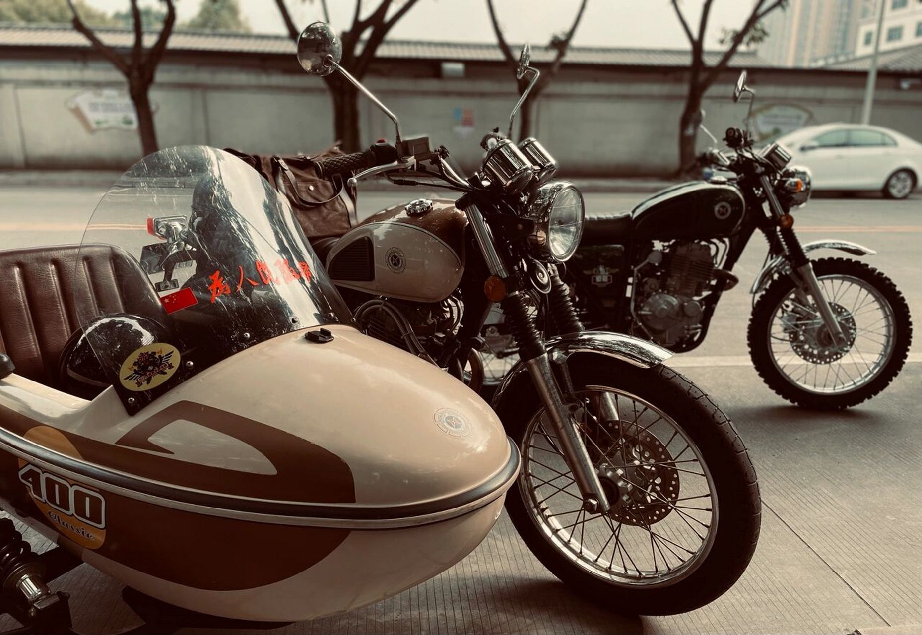 周末就要"周末风400 今日出行: 鑫源400梦想版 鑫源400周末风 前者是