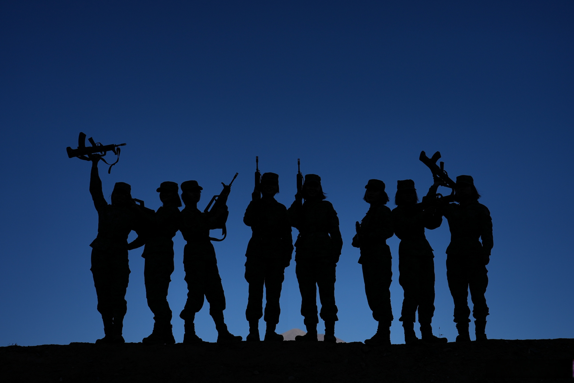 晚安,中国军人 #三剑客# #剑客晚安