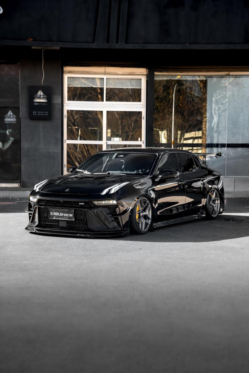 年轻人绕不开的一台车 领克03 黑武士