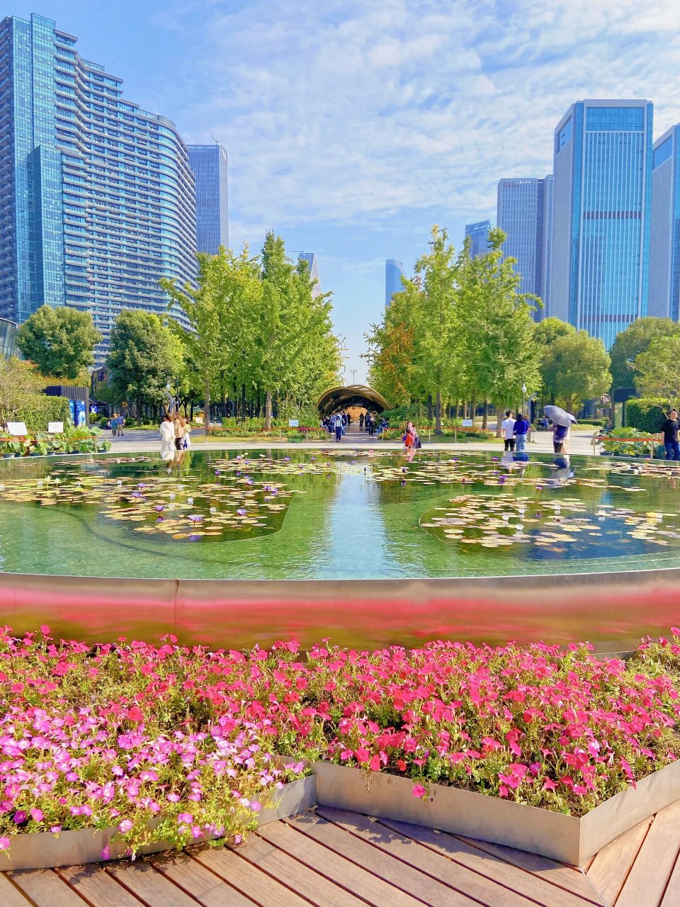 walk 之钱江世纪公园 一,公园概况 钱江世纪公园位于杭州市萧山区,地