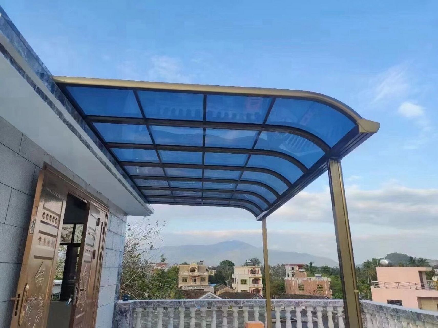 耐力板铝合金雨棚定制车棚别墅露台棚阳光房    pc耐力板棚面做的铝合