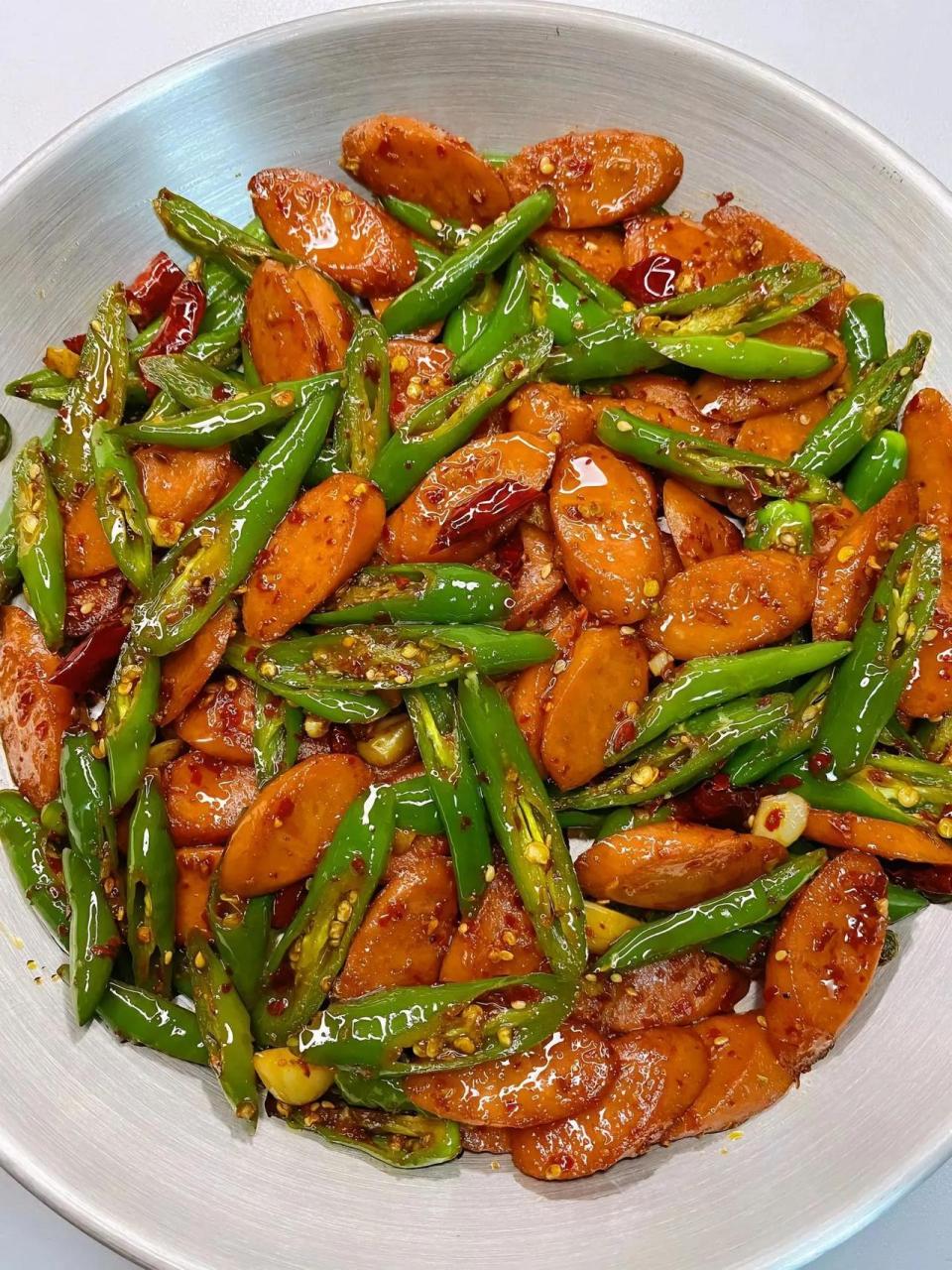 拒绝外卖…自己做的辣椒炒火腿肠!