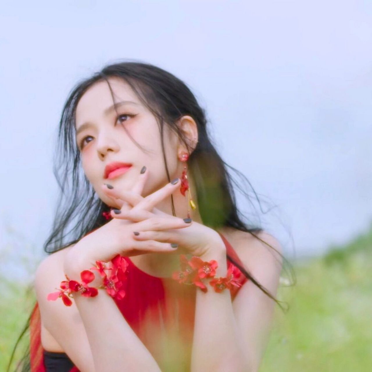 jisoo' solo 电脑壁纸95 脸蛋天才金智秀7815 红衣造型太美