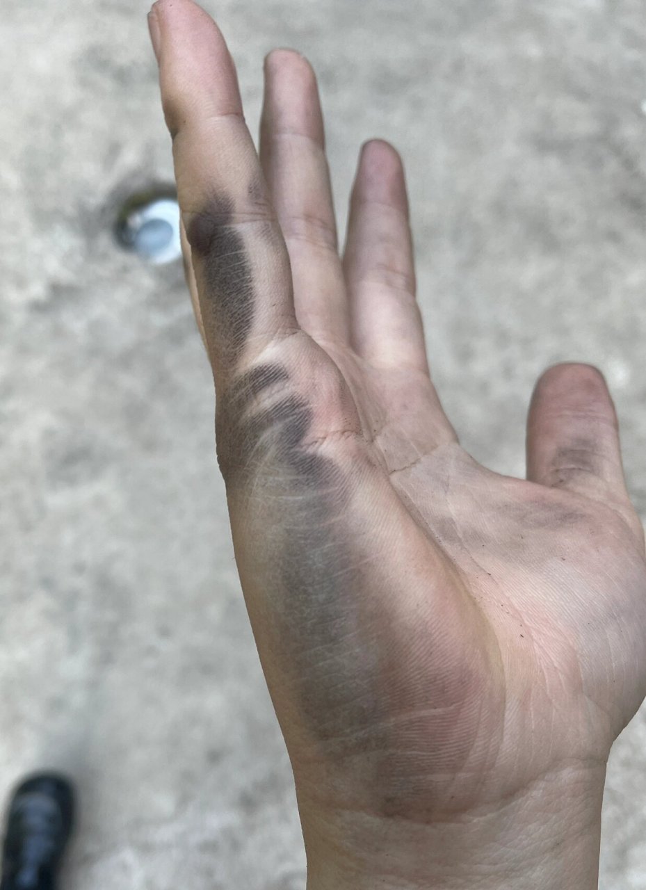 一个美术生的手能有多脏?