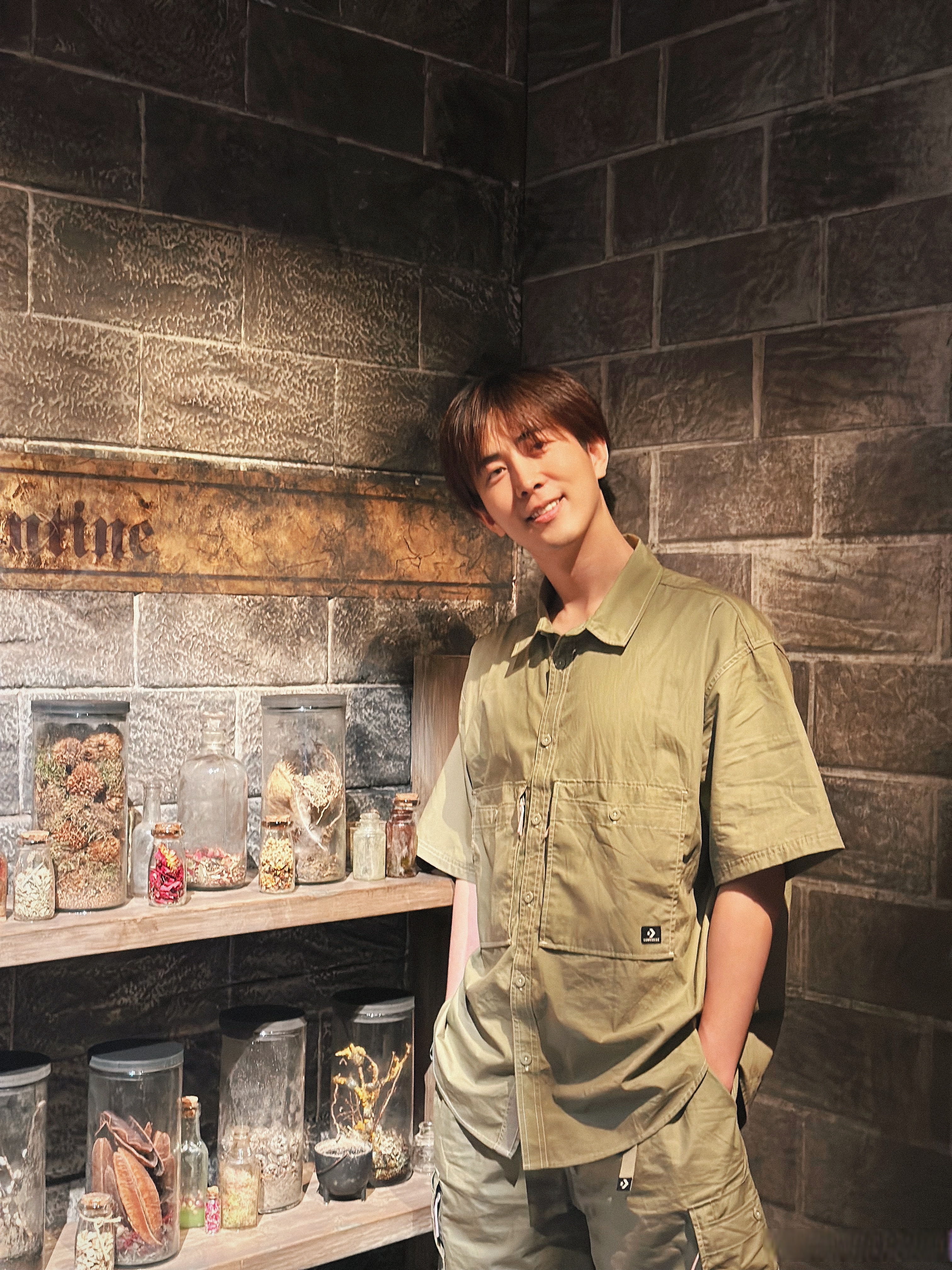 本来对这个展览没抱太大期望,但一进门还是狠狠沉浸