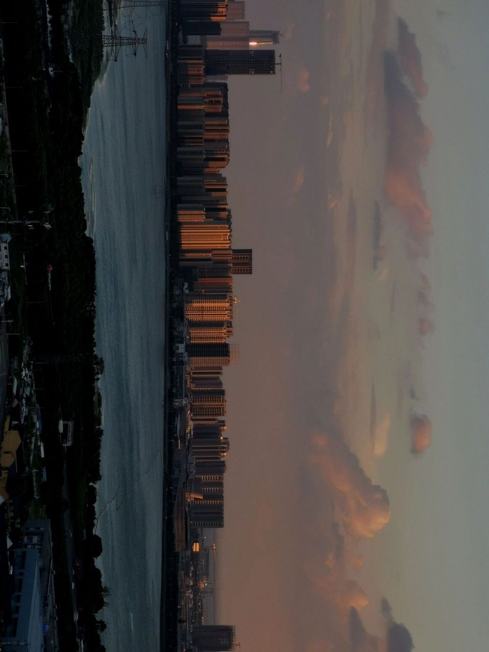 苏州烟花到来前 2021.7.23 2021.7.24 楼顶天台 云层落日 #台风烟花