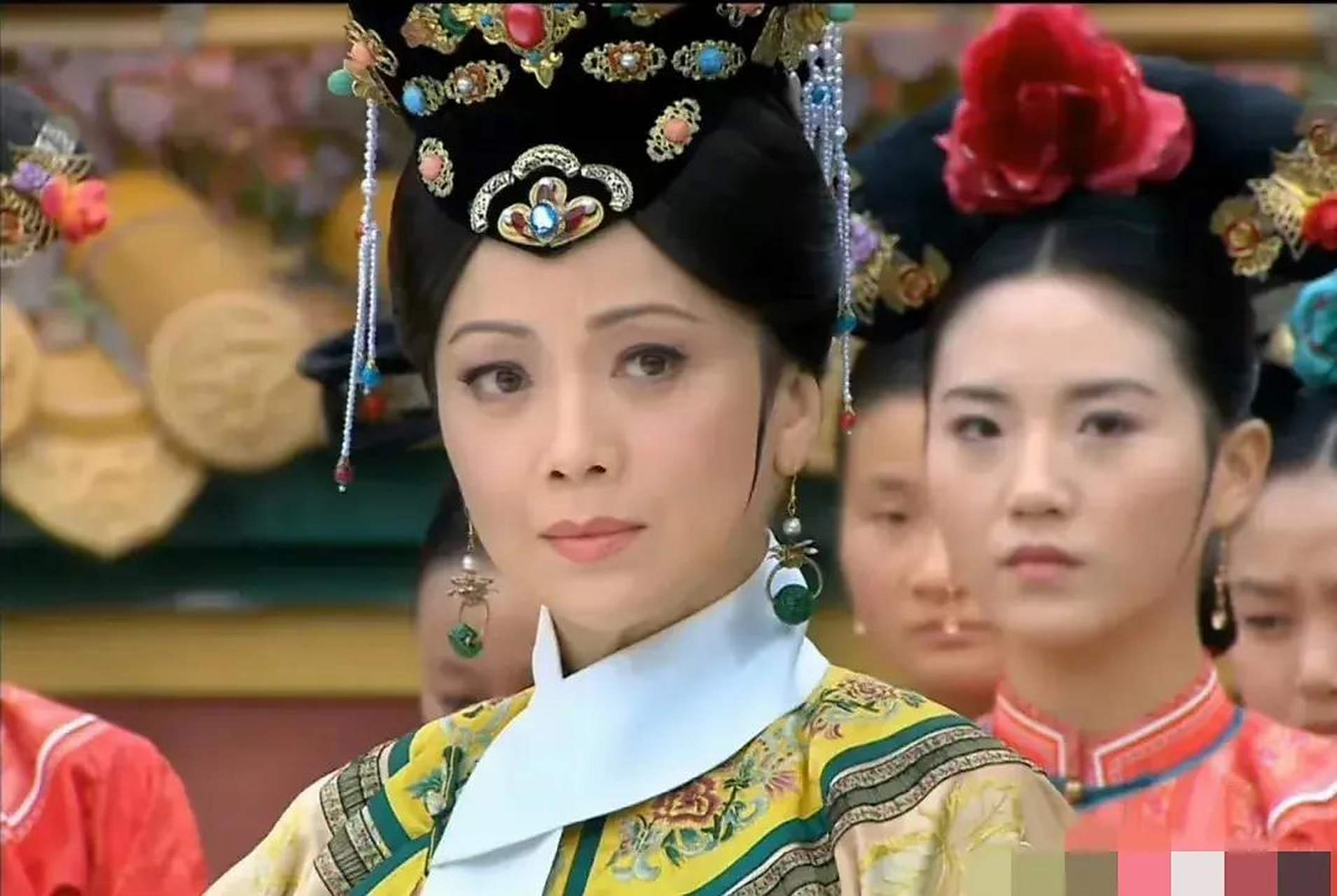 甄嬛传和新还珠格格是一起拍的,所以宫女都是互用的吗?