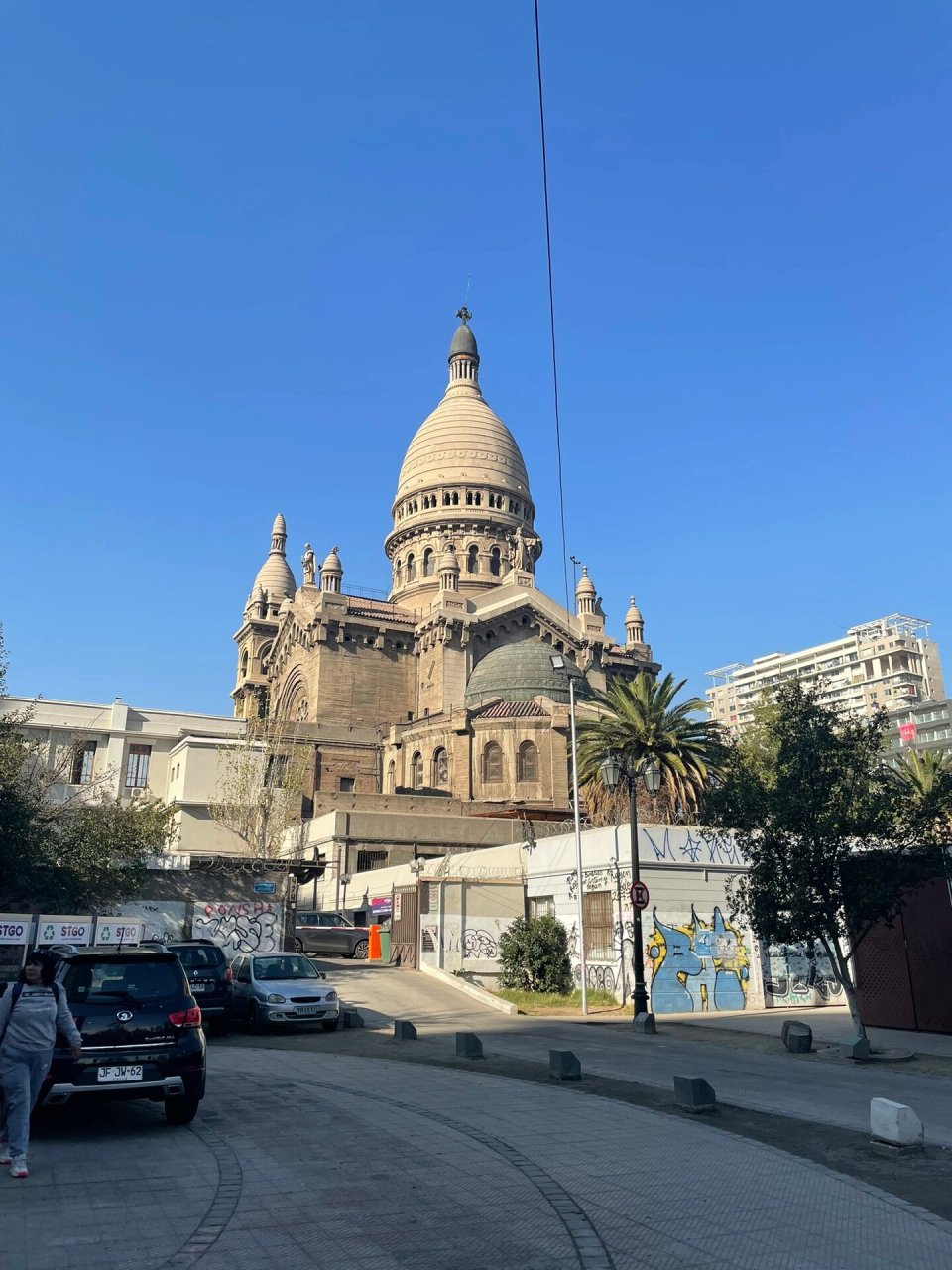 智利9897|一日游必打卡的景点 圣地亚哥是智利的首都,拥有许多