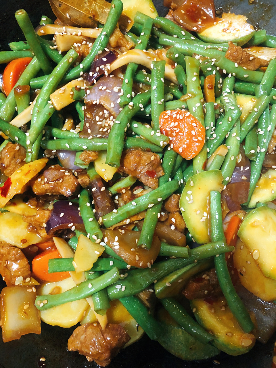 超下饭的干锅大杂烩 每天做饭总有不知道做什么菜的时候,那就来个大