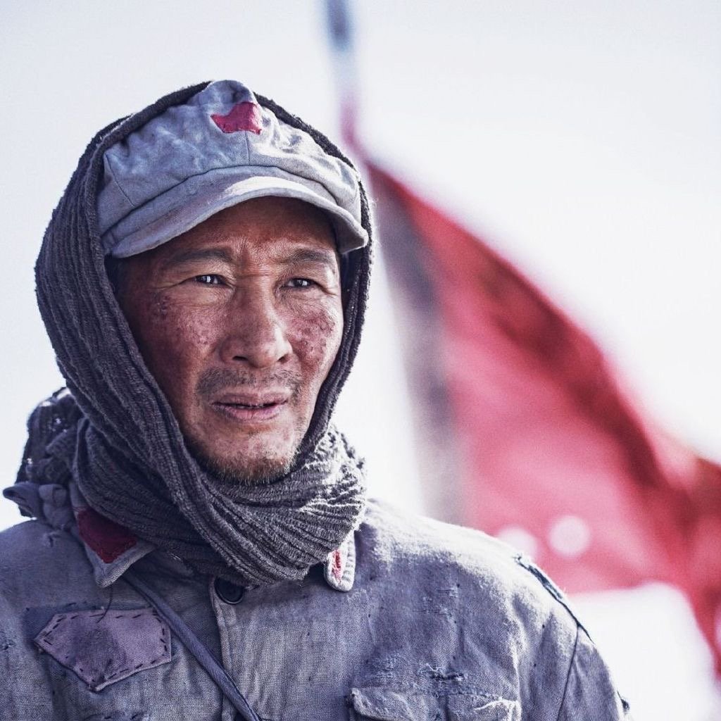 看完《理想照耀中国》之《雪国的篝火》,被王劲松的演技深深折服,不愧
