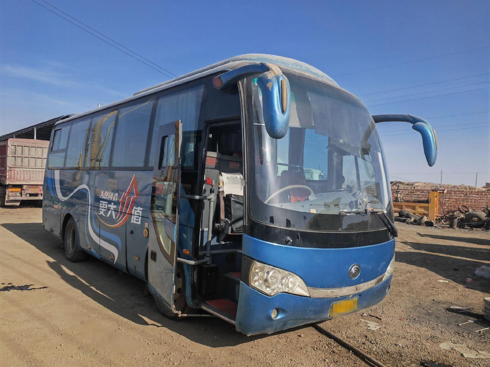 精品宇通6808型号 35座,玉柴200马力,国3排放,气囊缓速器,锅炉暖气