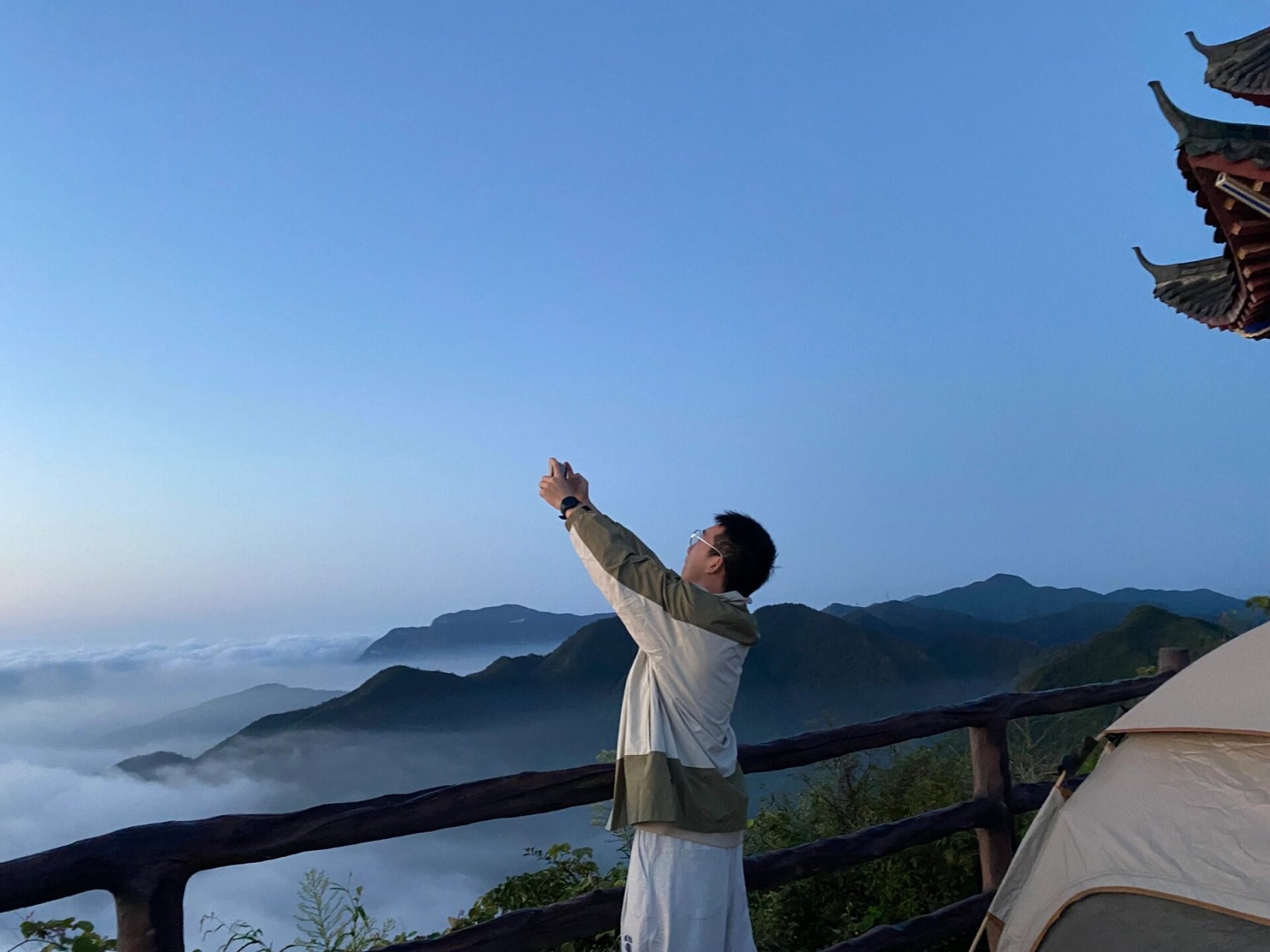 大冶 龙角山十八拐 7215第一次露营 正好把上次用吉利积分换的
