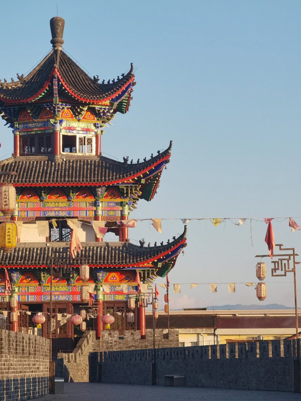 汉中城固上元观古镇 好漂亮,像梳妆戴玉的姑娘,准备出门去见心上人.