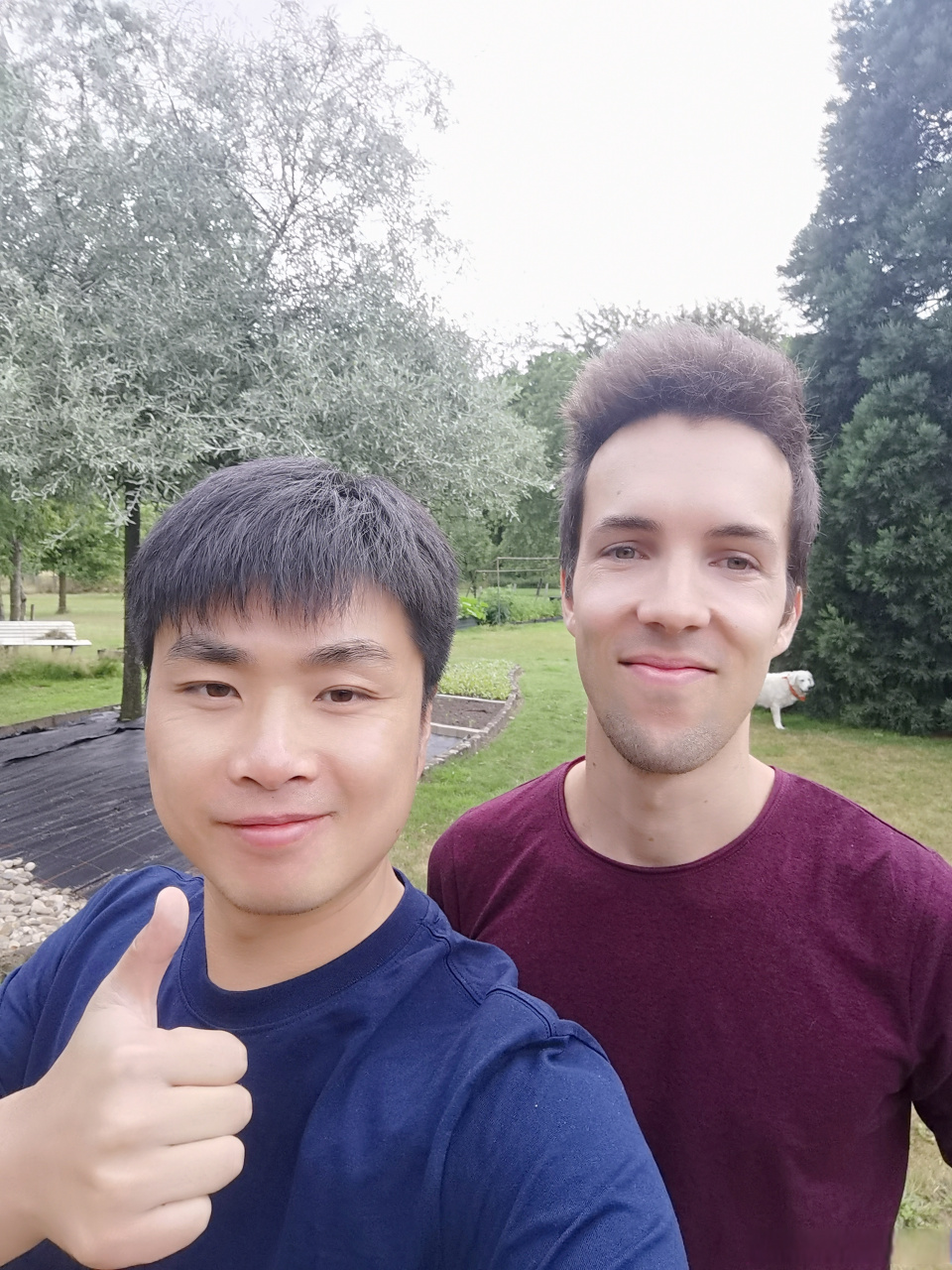 在荷兰和grubby三连拍,感谢瓜哥和ppg请我吃饭,和他聊了5个小时,听