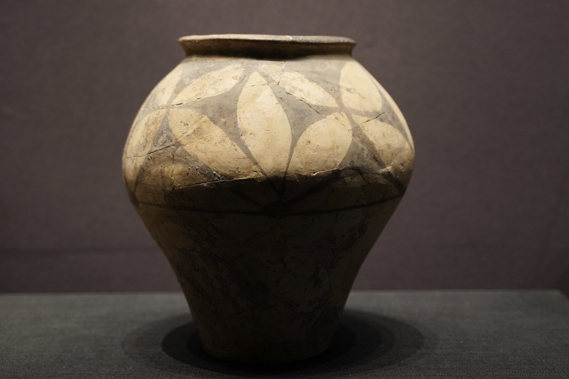 陶|新石器时代·67彩陶罐|摄于陕历博 彩陶罐,新石器时代,西安市