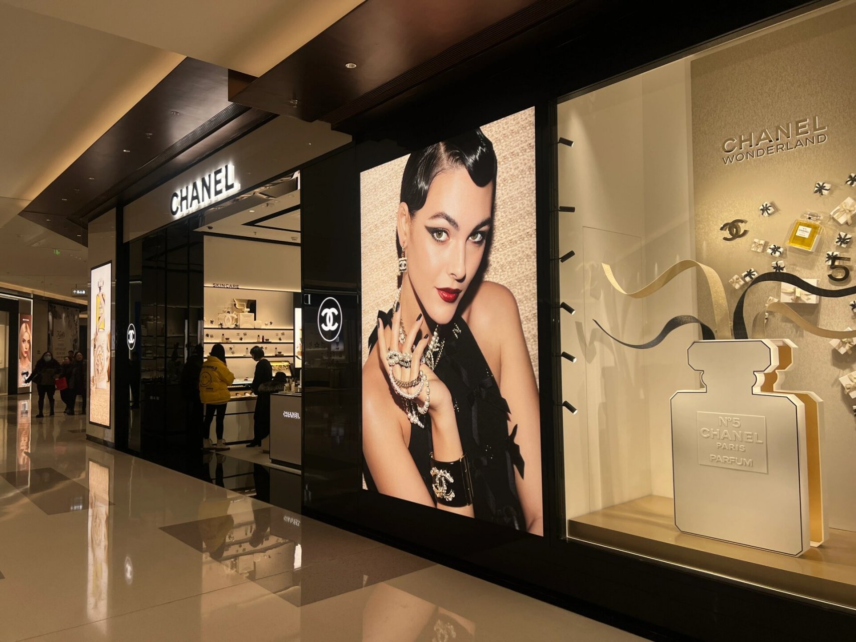 长春万象城香奈儿盛装开业