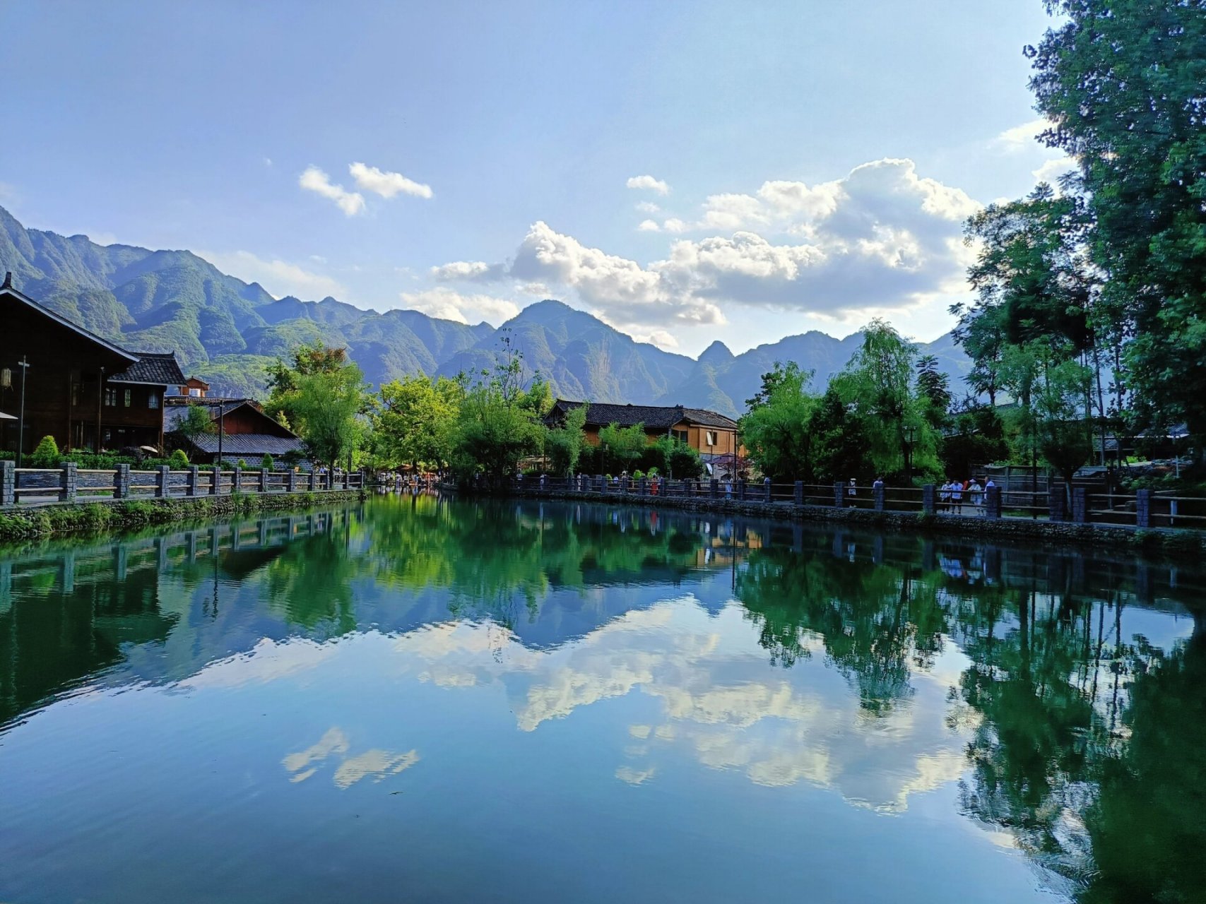 铜仁‖云舍旅游景区 ① 云舍景区坐落在神秘的梵净山脚,风景如画的