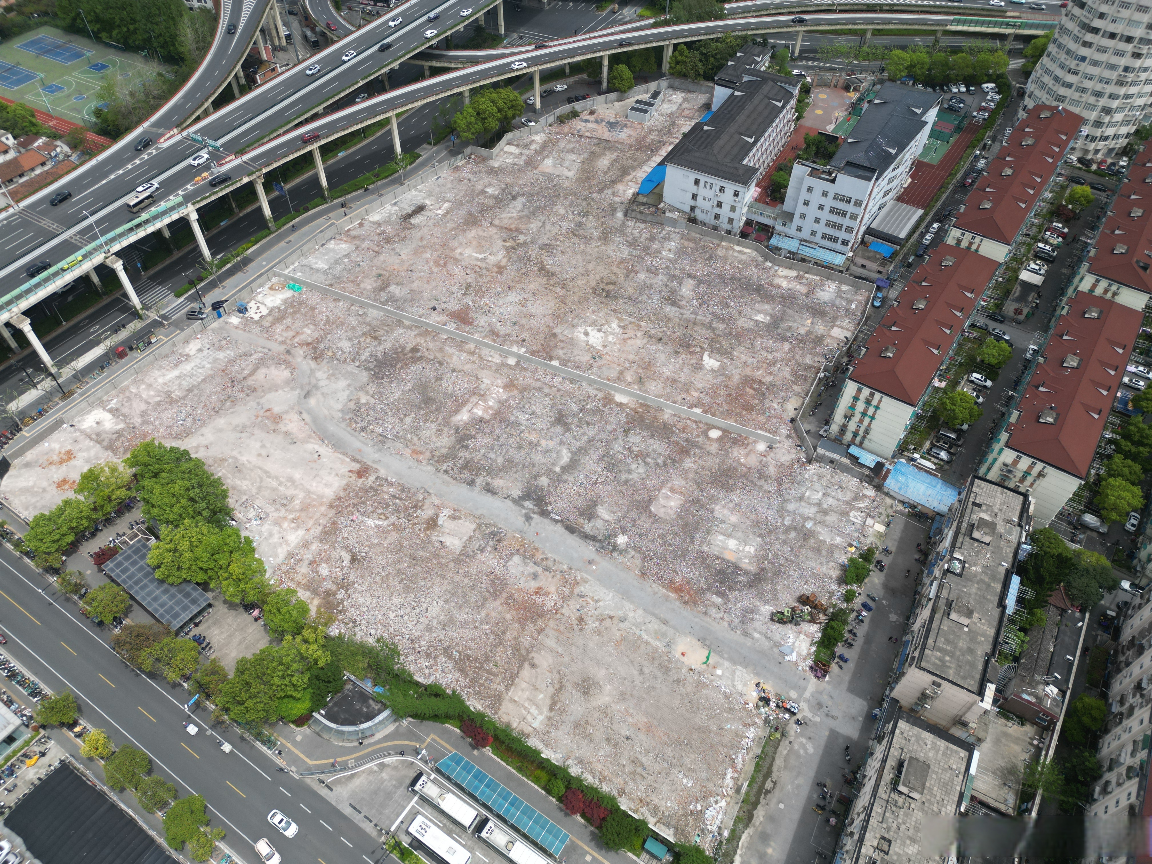 283-21地块进行保留处理,283-22地块则为最新的住宅规划用地