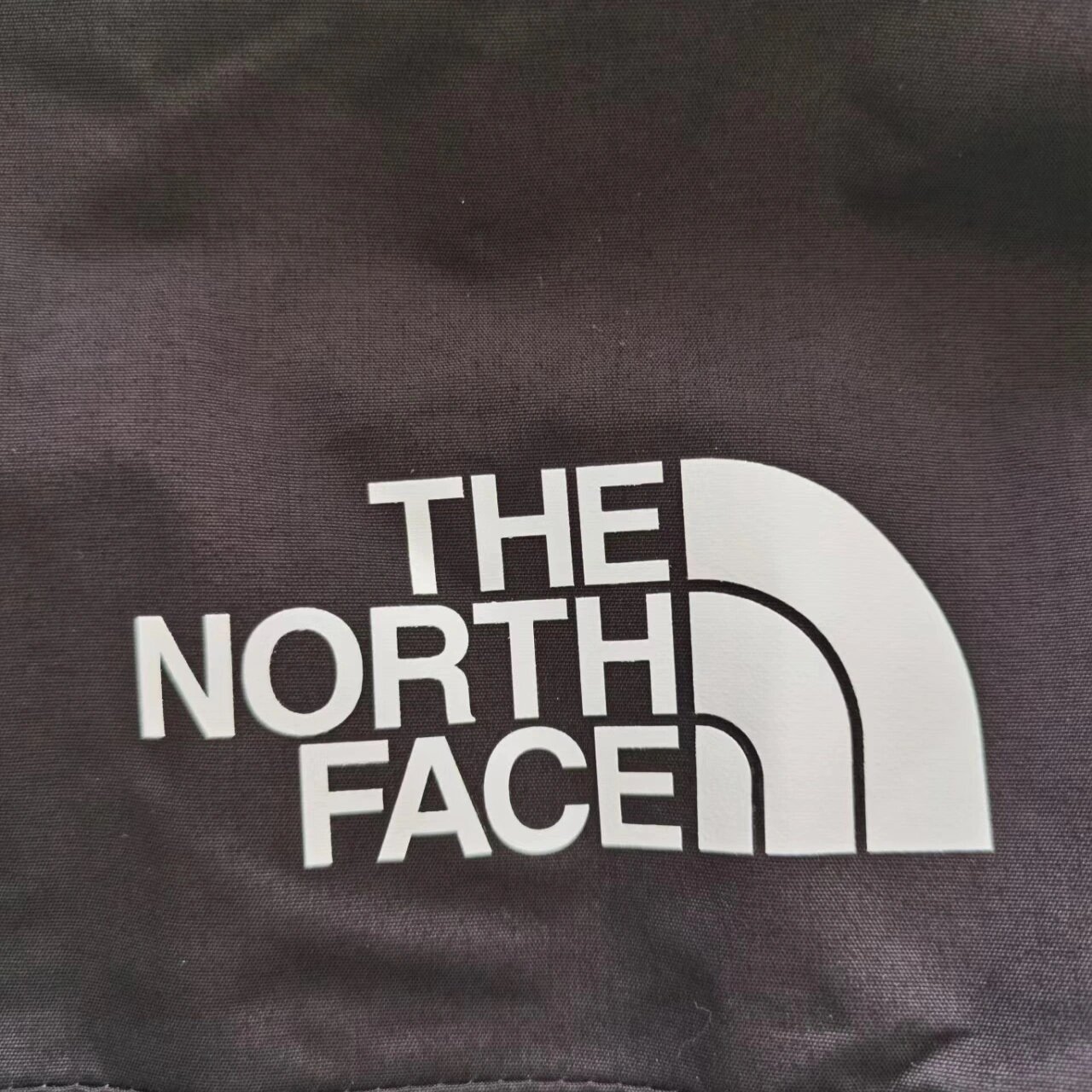 北面胶印logo久了会掉吗