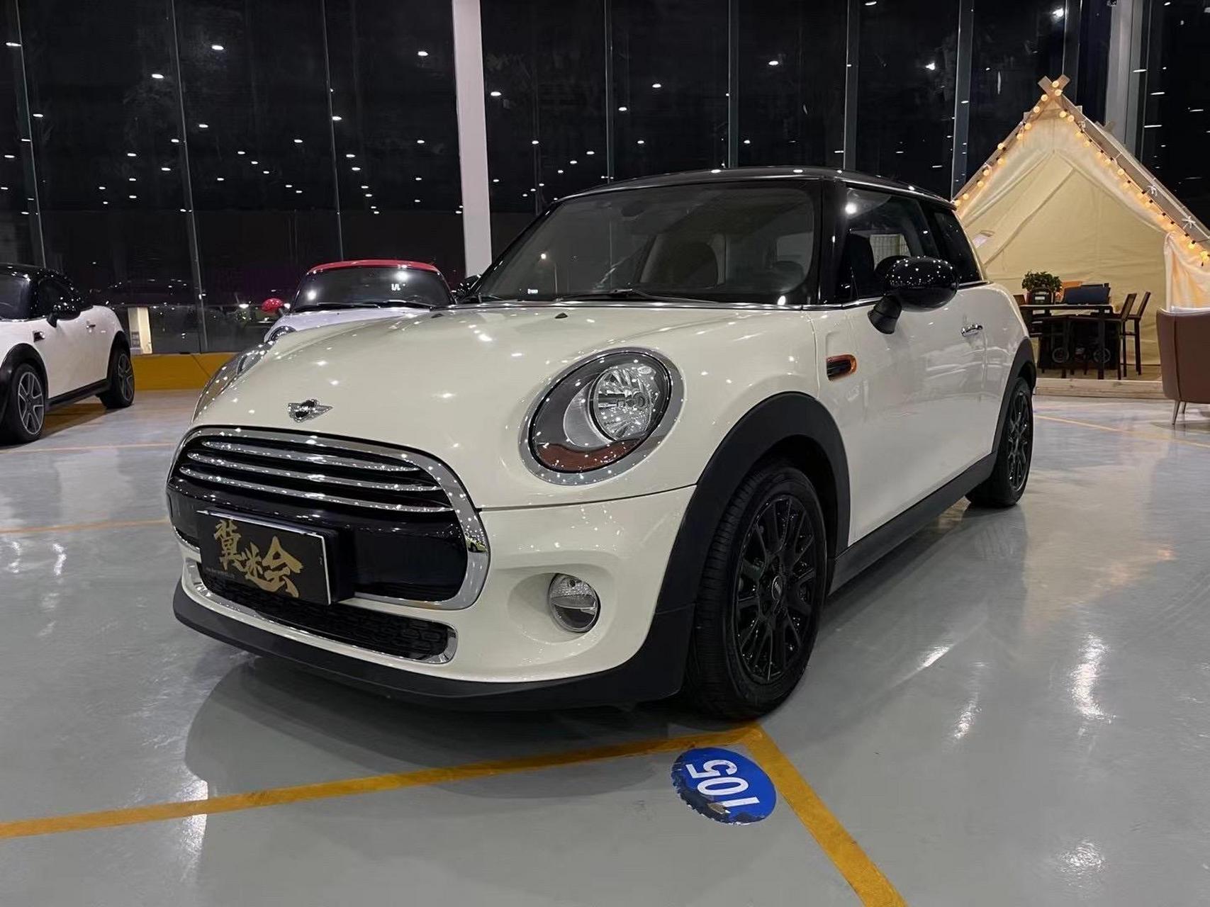 mini cooper f56经典派 胡椒白  17年上户 个人一手车 3.