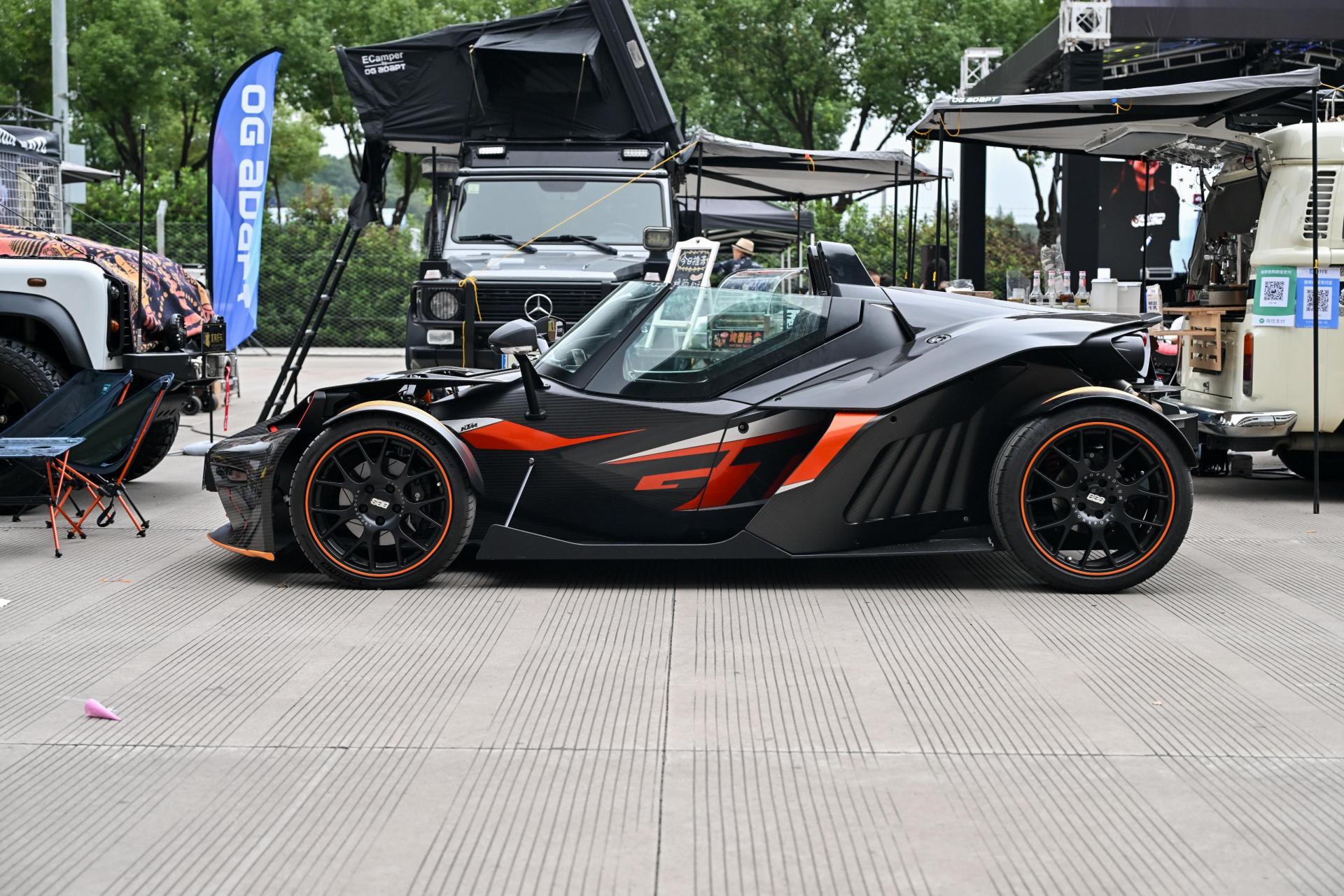 ocr里能上路的卡丁车.