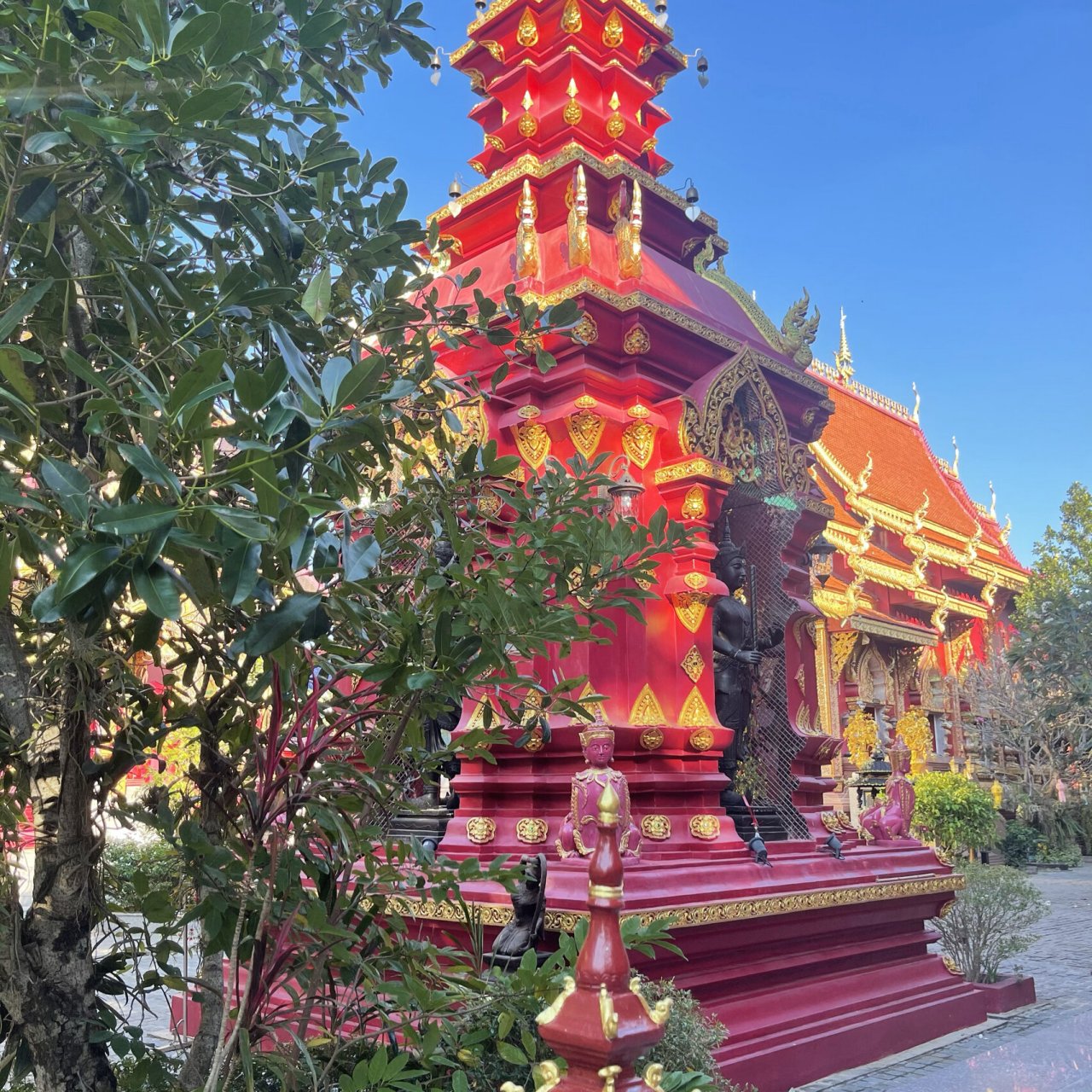 清迈-古巴杰士达  晚点写介绍给大家 最近在清迈欠了好多作业