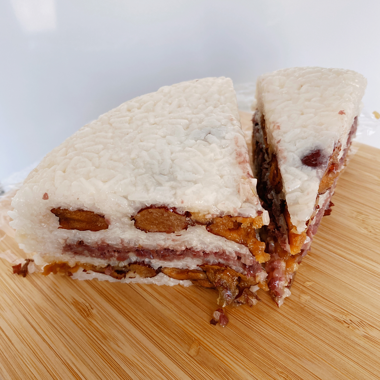 淄博江米糕(家庭自制简易版) 98原材料: 糯米 红枣 红豆 白砂糖