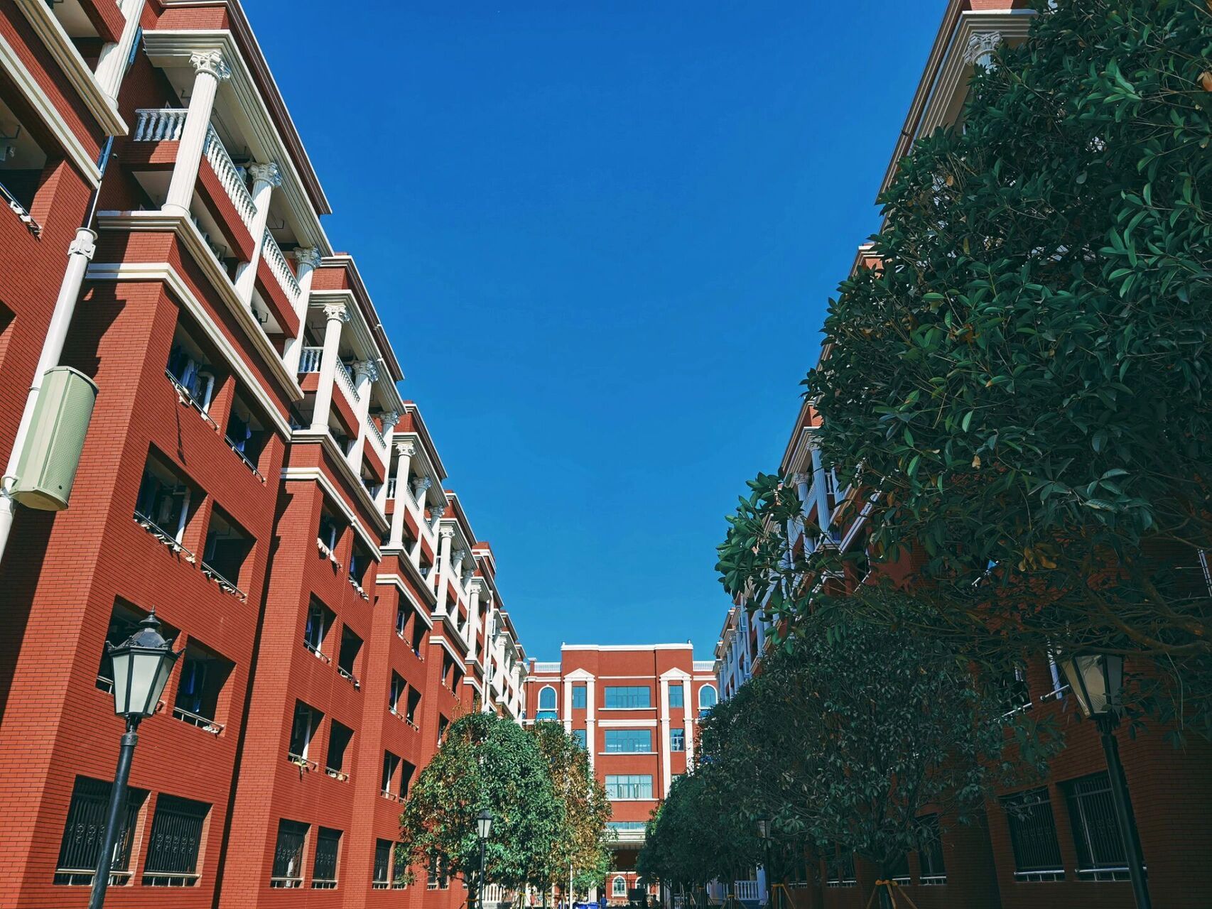 武昌首义学院~ 欢迎各位高三同学填报我们学校~ 有想了解学院信息,和