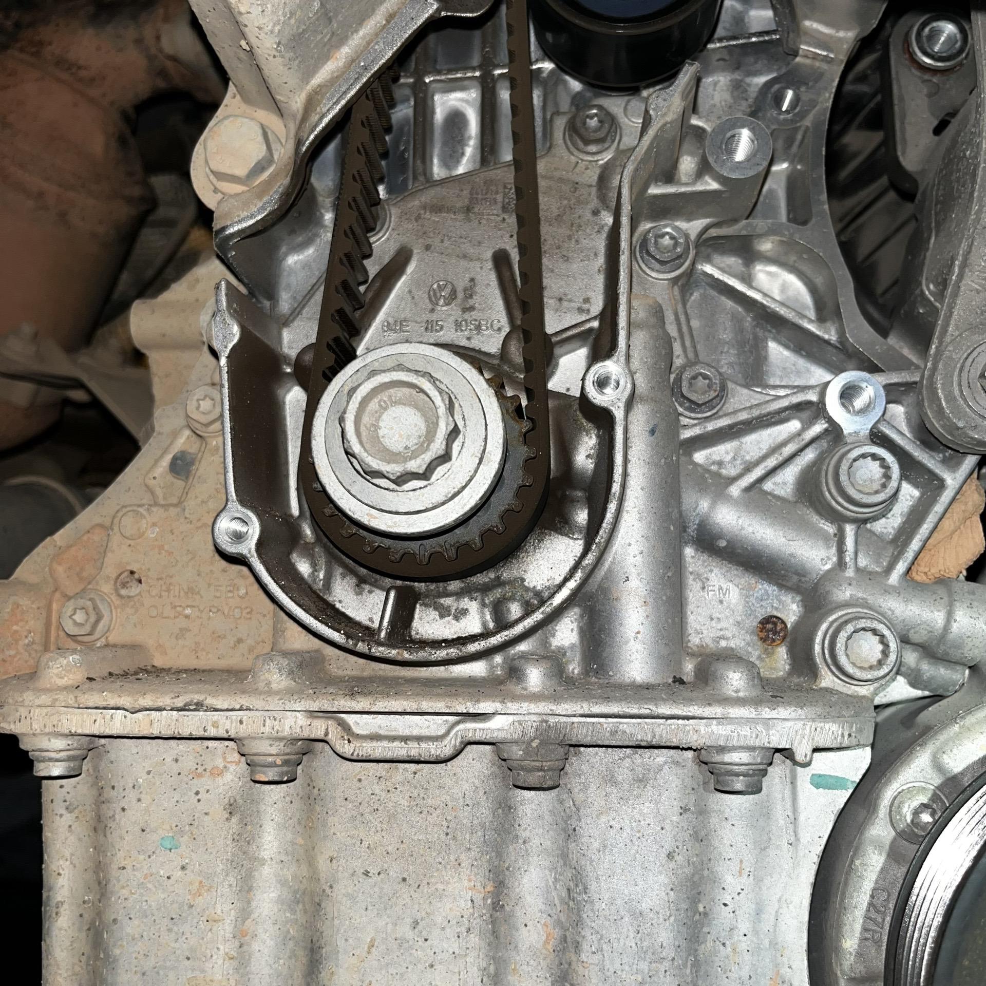 速腾1.6 更换正时三件套 发电机皮带 刹车油 刷新方向盘曲线